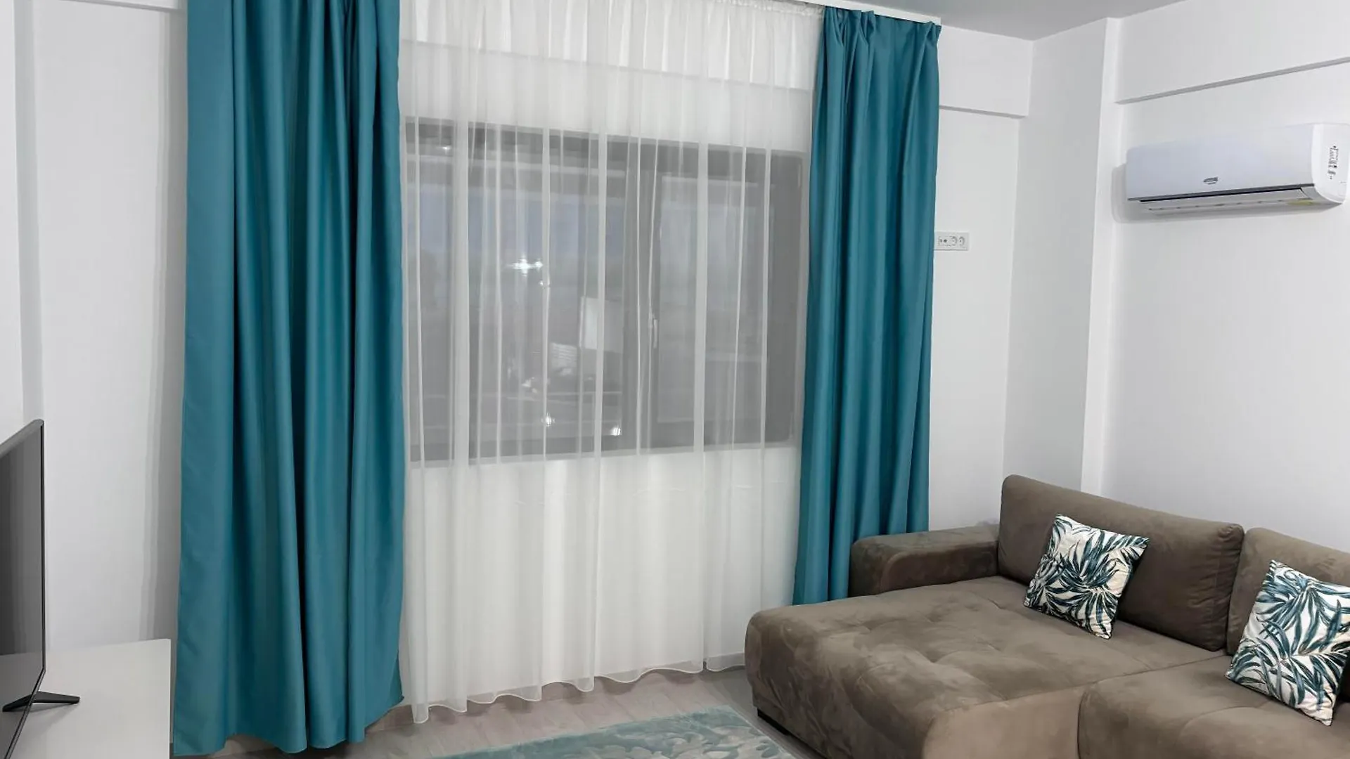 Blue Home Apartment Bucharest 0*,  Romania